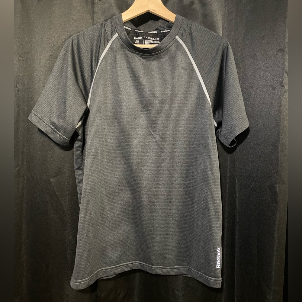 Reebok Men’s Small Black Short Sleeve Shirt